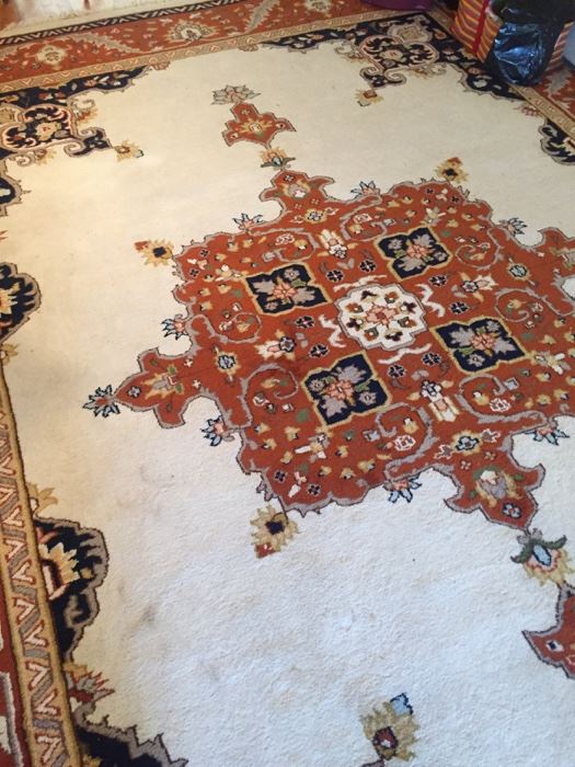 Pakistani Persian room size knotted rug-9x12--wood on wool weft--Herez patterns--very nice