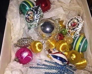 lots of vintage Christmas stuff