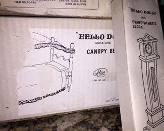Collectibles: Vintage Hello Dolly miniature doll furniture 