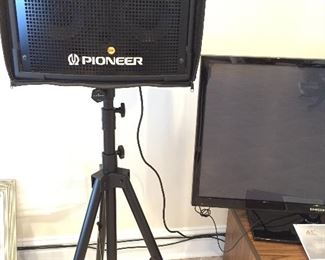 A SET OF FOUR&nbsp;PIONEER SV3,000 COMPACT SPEAKERS WITH CUSTOM CASE AND&nbsp;ADJUSTABLE TRI-POD. Speaker height 13 x Width 20 x Depth 13 inches. Tripod is adjustable up to 5 feet.&nbsp;