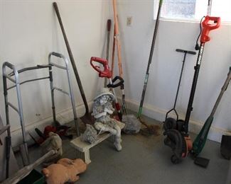 Walker-edger-yard tools-pole pruner