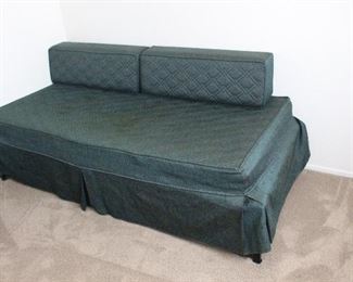 retro vintage day bed