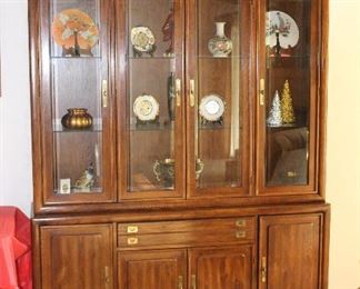 Buffet/China Cabinet