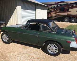 1979 MGB convertible has several boxes of new parts and interior with it