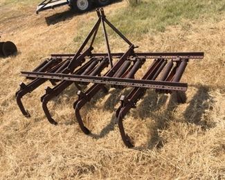 9 shank chisel plow