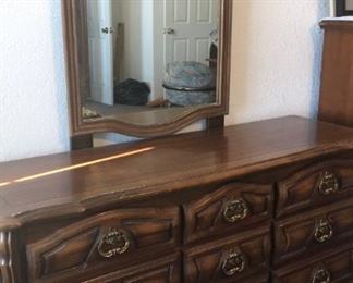dresser & mirror