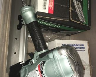 hitachi NR90AE 31/2" strip nailer