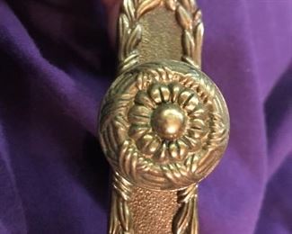 a sample of the ribbon and reed hardware over 50 pieces