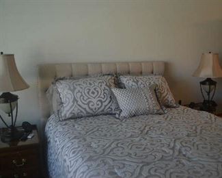 queen bed