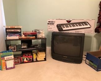 Nice selection of games, Line 6- Mobile Keys 49- keyboard, TV