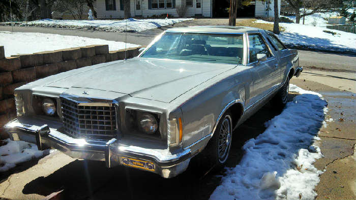 1977 Ford Thunderbird with collector plates.  Unsure if the vehicle runs.  Will be accepting bids on the vehicle from the moment the sale starts until Sunday at 4 PM.