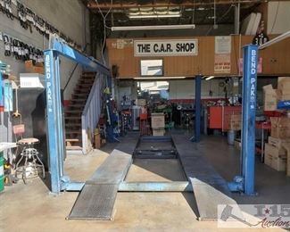 200: BendPak 4 Post Lift 12,000 pound lift
Model Number- BP-12fw Weight Capacity- 12,000 lbs