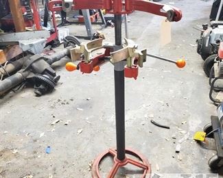 5004: Jacktech SK-3000 Strut Compressor
Measures approx 42"x19"