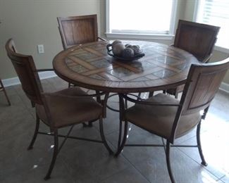 Bistro style kitchenette