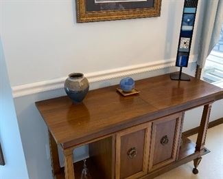 SIDEBOARD
