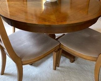 DINING TABLE WITH 8 CHAIRS AND LEAVES