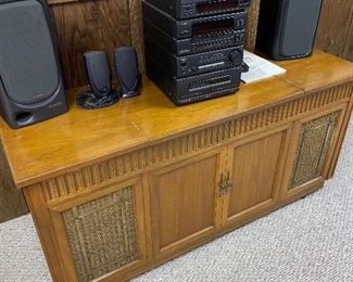 VINTAGE STEREO CABINET AND VINTAGE ELECTRONICS