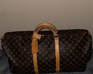 AUTHENTIC LOUIS VUITTON MONOGRAM KEEPALL 60 DUFFLE