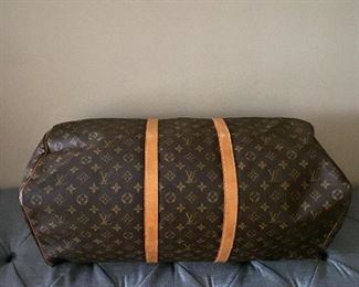 AUTHENTIC LOUIS VUITTON MONOGRAM KEEPALL 60 DUFFLE