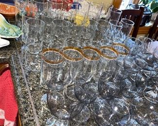 KITCHENWARE / GLASSWARE / BAKEWARE