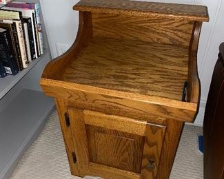 OAK SIDE CABINET