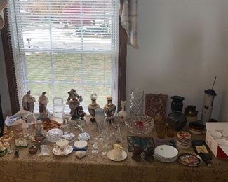 COLLECTIBLES / FIGURINES / VASES