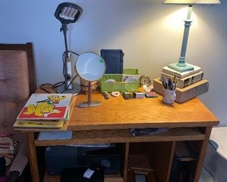 WOODEN DESK
