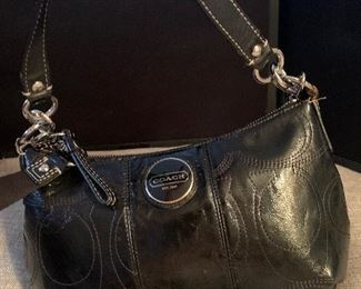 COACH HANDBAG