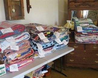 47 COUNTRY QUILTS BUT WHO'S COUNTING.