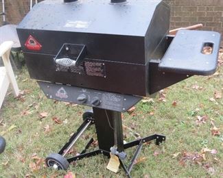 HUNTER GAS GRILL.  NEVER BEEN USED.