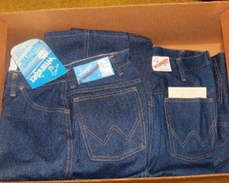 NEW SIZE 12 AND 14 LADY WRANGLERS.  AND 36X32 MENS WRANGLERS.