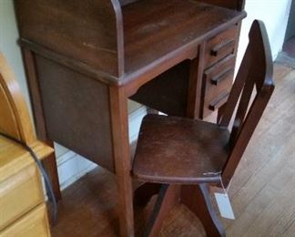 child desk swivel ch