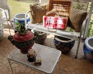 Nice set of white metal porch furniture