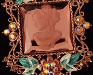 Gorgeous mirror cameo brooch