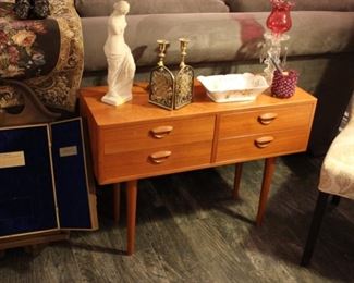 Mid century Kai Kristiansen for Feldballes Möbelfabrik four drawer console / small chest