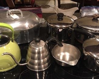 Pots & pans, tea kettles, Magnalite aluminum roaster 4265P 