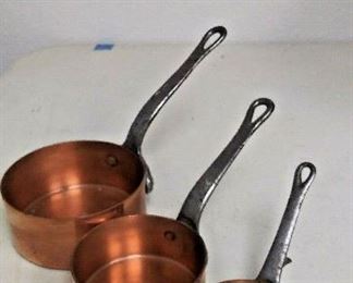 LAN603 SET OF 3 VINTAGE FRENCH STYLE COPPER SAUCE PANS WITH CAST IRON HANDLES https://www.ebay.com/itm/113945910715