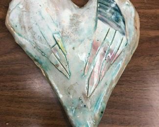 LAN597: Studio Pottery Heart Signed https://www.ebay.com/itm/123960408949