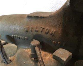 WILTON COLLECTIBLE VISE IN GREAT CONDITION