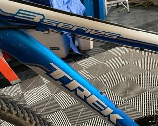 Trek 3 Series Bicycle