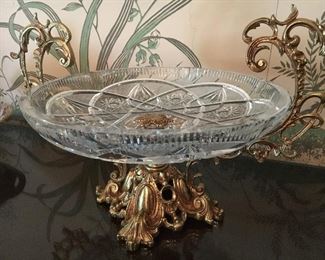 Lead crystal Centerpiece with pedestal