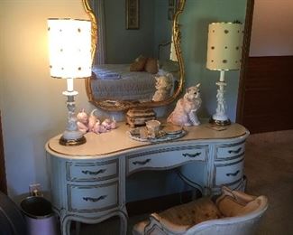 Drexel Kidney shaped dressing table with chair