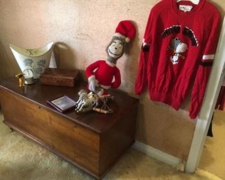 Hope chest Cedar Lane