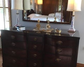 dresser Henredon Mahogany perfect condition