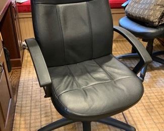 86. Black Office Chair 