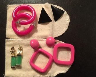 If pink is your color we have earrings for you