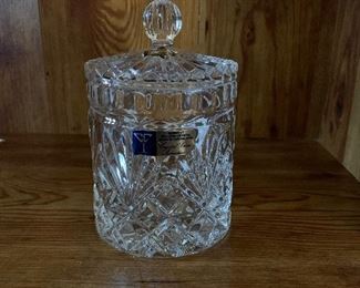 Lead crystal biscuit jar