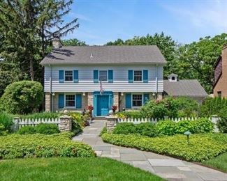 Downers Grove Estate Sale House