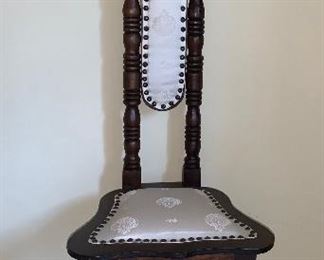 Vintage Spanish Jacobean Renaissance Gothic Hall Prayer Chair