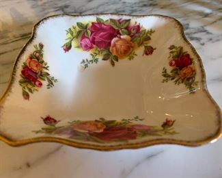 Royal Albert dish